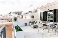 Tito San Nicolas Apartman *